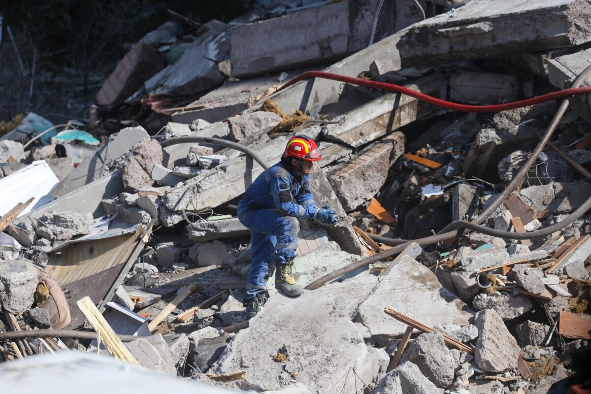 У Києві оголосили день жалоби за загиблими через удар РФ 14 травня