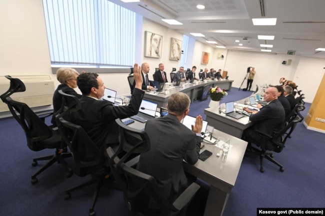 Kosova vazhdon të ketë Qeveri në detyrë, me Kurtin në krye.