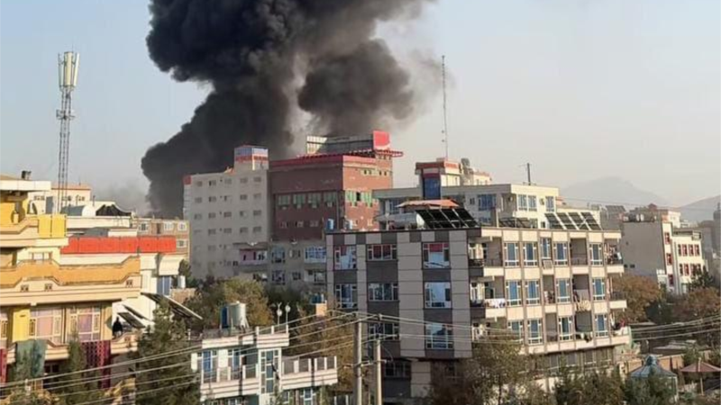 Afganistani dhe Pakistani arrijnë armëpushim, pas bombardimeve dhe luftimeve tokësore