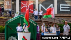 Ілюстрацыйнае фота. Збор подпісаў за Аляксандра Лукашэнку ў Горадні