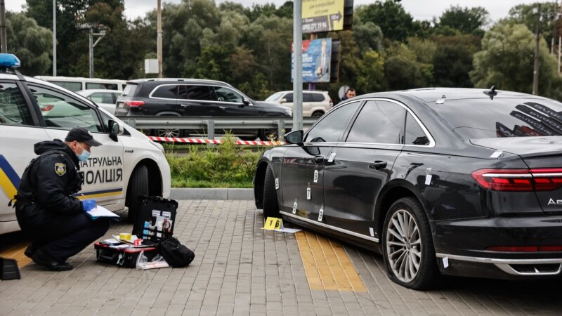 Под Киевом неизвестные обстреляли машину помощника президента Украины 