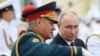 Путин воссоздал два военных округа в России