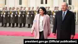 Армен Саркисян и Саломе Зурабишвили во время встречи в Ереване, 13 марта 2019 г.