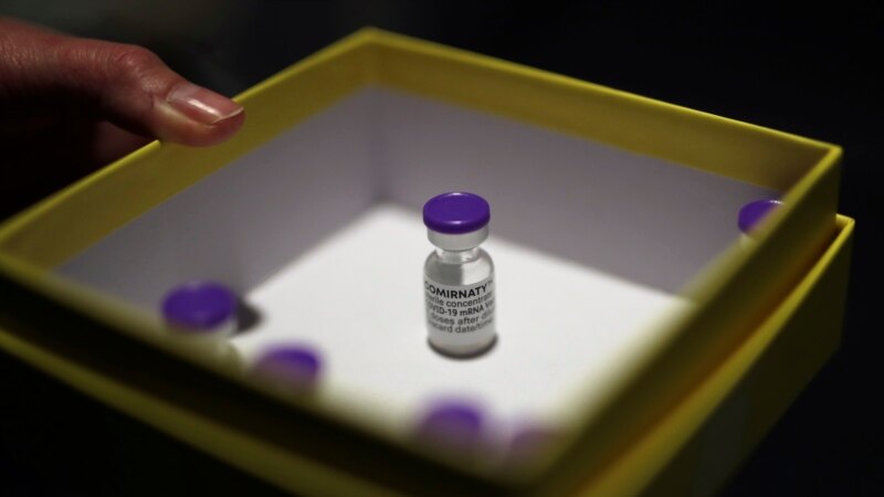 Ministerul Sănătății a anunțat că de marți va începe vaccinarea cu vaccinul Pfizer/BioNTech