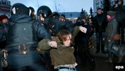 Полицейское задержание в Москве 4 марта