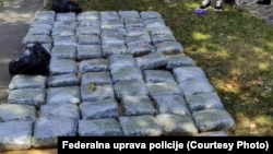 Zapljena kanabisa je izvršena nakon presretanja jednog vozila. 