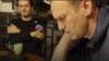 Христо Грозев и руският опозиционер Алексей Навални. Навални беше отровен, а сега е в затвора в Русия