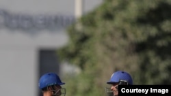 فیصل شینوزاده او عثمان سادات له بنګلدېش سره د لوبې پرمهال