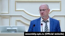 Депутат Законодательного собрания Петербурга Максим Резник