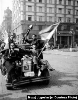 Demonstracije povodom odbacivanja sporazuma o pristupanju Jugoslavije Trojnom paktu, Beograd 27. marta 1941.