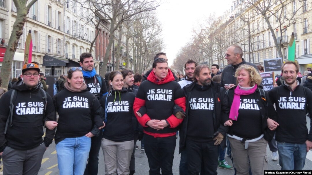 Франциядағы Charlie Hebdo журналына шабуылға наразылық шеруі. 