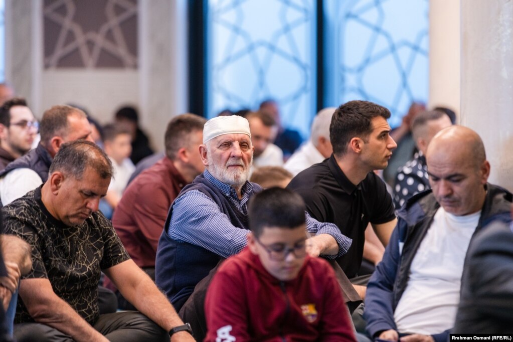 Haxhi është një nga pesë shtyllat kryesore të Islamit dhe përfaqëson pelegrinazhin që çdo besimtar mysliman duhet ta kryejë të paktën një herë në jetë, nëse ka mundësi fizike dhe financiare.