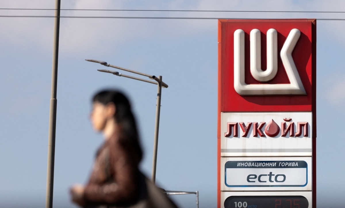 У ЄС розмірковують як отримати винятки для окремих активів Lukoil у Європі після американських санкцій