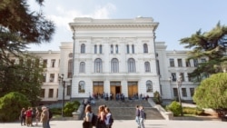 «Кажется, что советчикам «Грузинской мечты» самим не хватает образования»