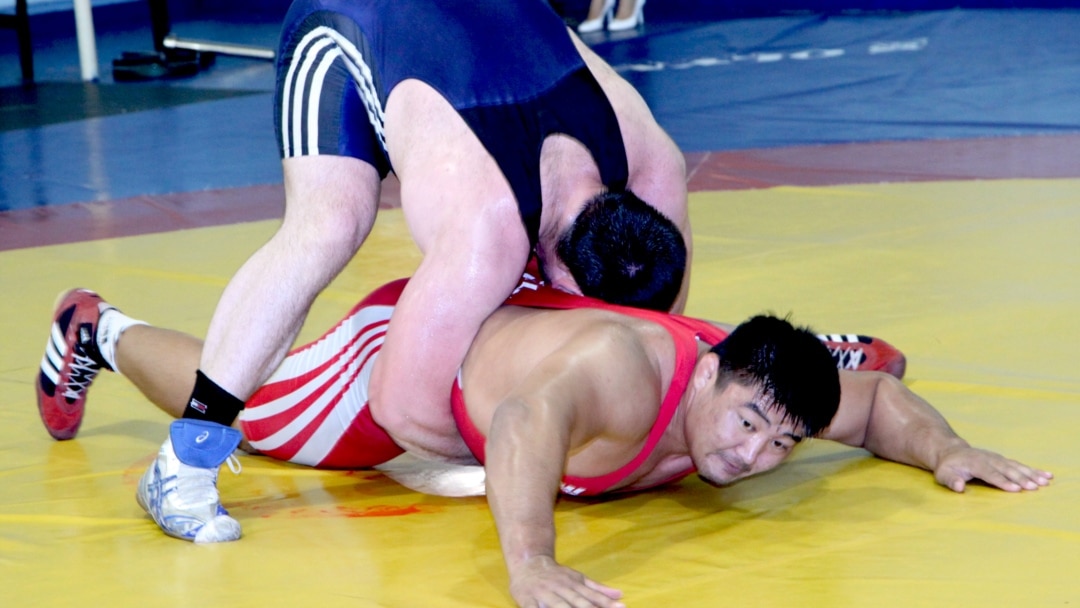 Сарай төңкерістері фильміндегі айқын көріністер