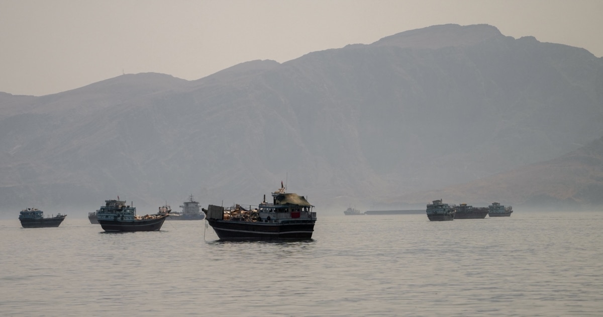 Raportohet se Irani ka vendosur sigurim të detyrueshëm për anijet në Hormuz