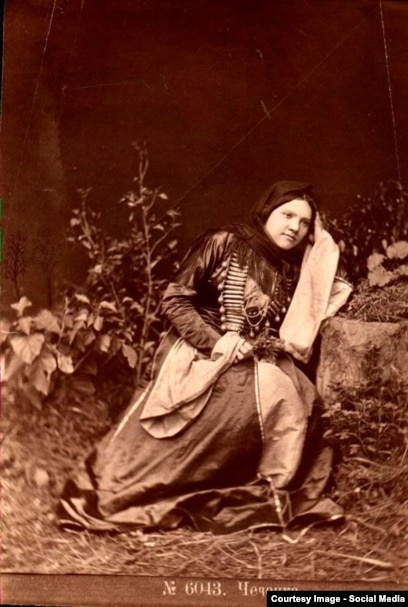 Күйеуінің алдында секс-файф