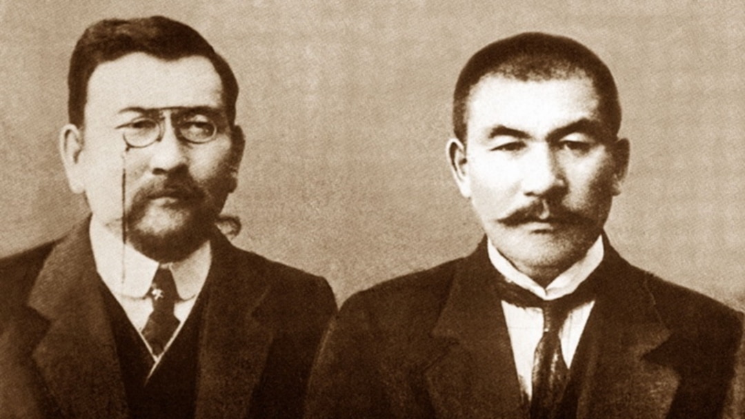 Дос қыздың аузына сину видео