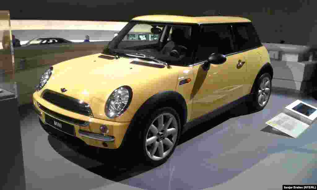 BMW MINI, 2012-жыл чыгарылган