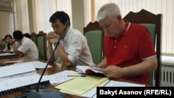 Адвокаттар Нурбек Токтакунов жана Валерьян Вахидов