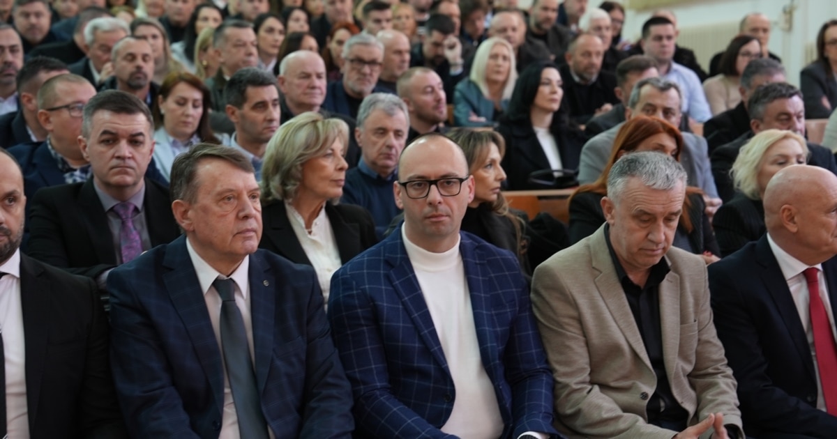 Nis takimi i Listës Serbe me përfaqësuesit e shëndetësisë dhe arsimit serb në Kosovë