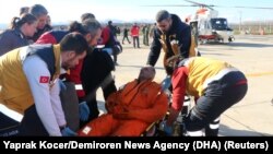 Один из моряков, выживших после кораблекрушения у берегов турецкой провинции Самсун, 7 января 2018 год