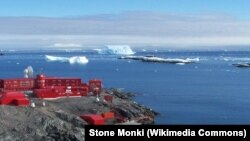 Вид на антарктическую станцию Хенераль-Бернардо-О’Хиггинс