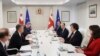 Стив Дейнс на встрече с представителями правительства Грузии