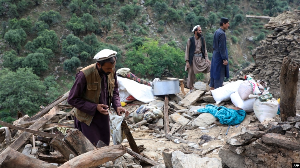 نورګل کې زلزله ځپلې سیمې او زیانمن خلک 