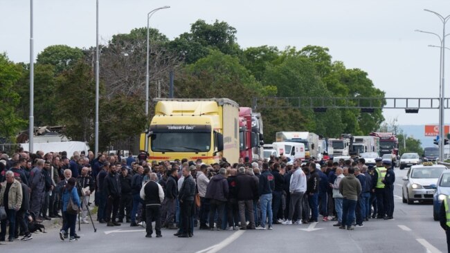 Bizneset bllokojnë Prishtinën Bizneset bllokojnë Prishtinën
