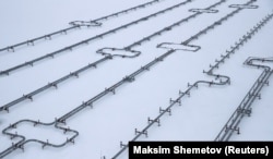 Вигляд із повітря: трубопроводи на газопереробному заводі, що експлуатується «Газпромом» у російській Арктиці