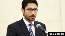 د سیاسي چارو تحلیلګر او د باور غورځنګ مشر نجیب ازاد
