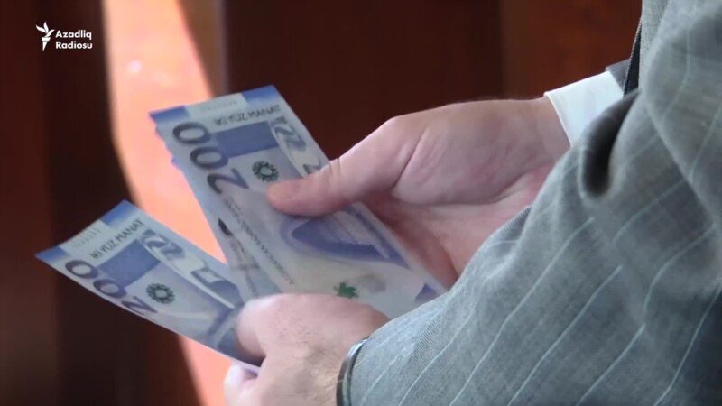 Azerbajdžanska centralna banka zaostruje regulacijo kreditnih kartic in beleži rast potrošniških posojil