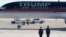 Avionul lui Donald Trump după sosirea la Washington, la 13 noiembrie 2024. 