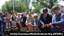 У Луганську відкрили музей «короля футболу» Пеле