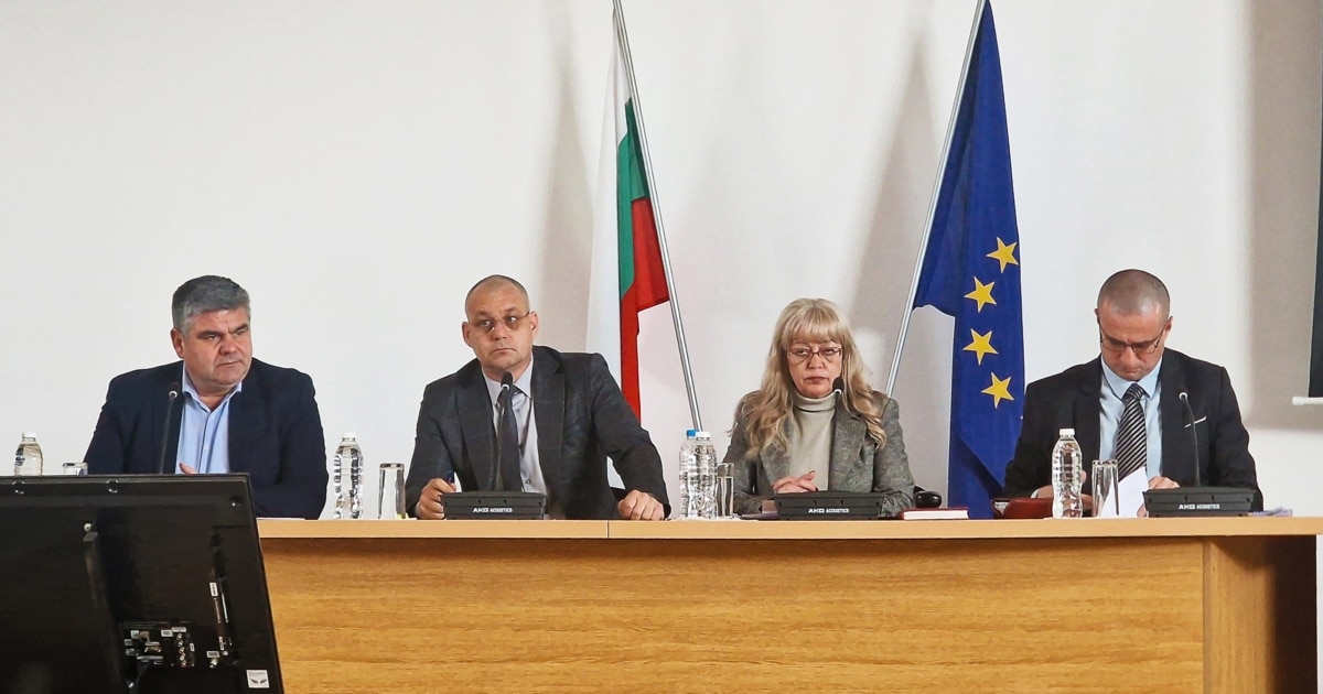 Основната версия за смъртта на петимата мъже и едно дете