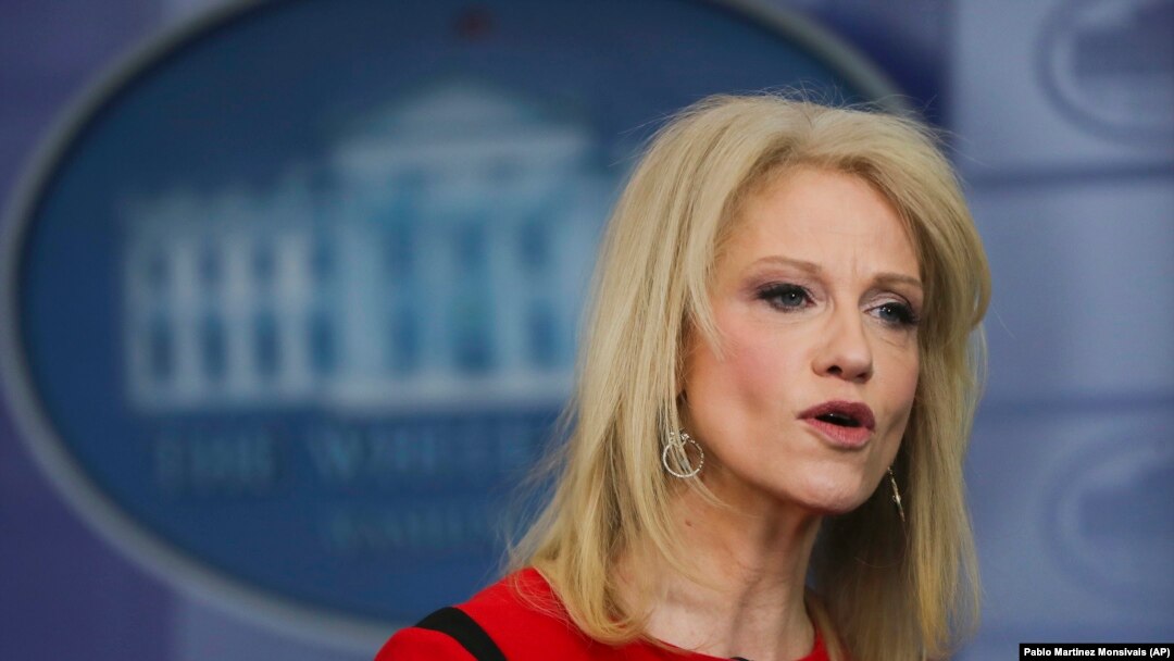 Kellyanne Conway je bez rezerve zastupala politiku Donalda Trumpa i branila njegove političke odluke.