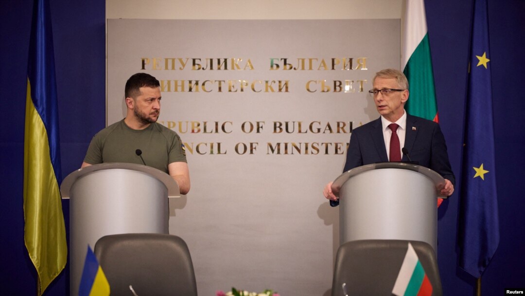 Conferință de presă comună a președintelui ucrainean, Volodimir Zelenski, cu premierul bulgar Nikolai Denkov, joi, la Sofia - 6 iulie 2023
