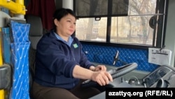 Анар Байгужаева, водительница автобуса в Алматы