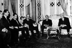 دولتمردان ارشد سوریه در ۱۹۶۳؛ از جمله رئیس‌جمهور وقت امین الحافظ و نخست‌وزیر وقت صلاح‌الدین بیطار. بیطار در ۱۹۸۰ در پاریس به قتل رسید