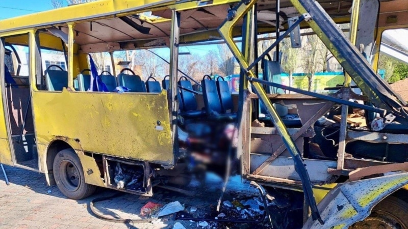 Civilians Killed In Ukraine And Russia Amid Wave Of Cross-Border Drone Strikes