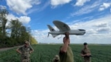 Бійці 141-ї ОМБр випробовують дрон-камікадзе літакового типу з дальністю ураження до 40 км