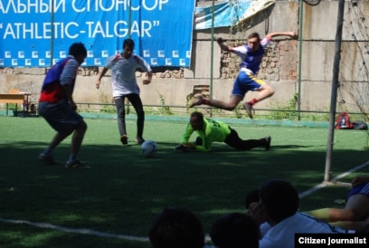 50 жастан асқан әйелдермен жыныстық қатынас Студенттік топтың онлайн секс видеосы