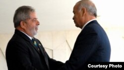 Ўзбекистон Президенти Ислом Каримов 2009 йилда Бразилиянинг ўша пайтдаги президенти Луис Инасио Лула да Силва билан