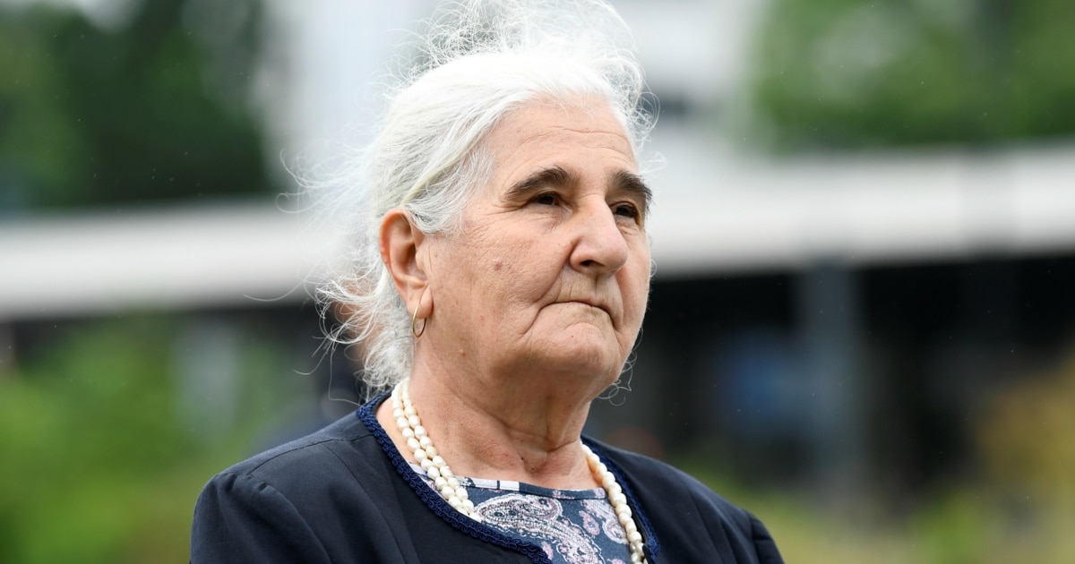 Тя губи мъжа си и 17-годишния си син в геноцида