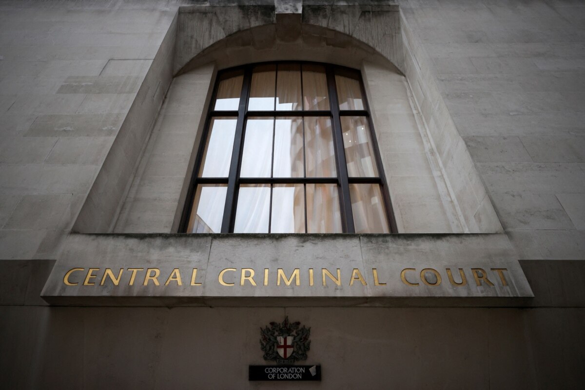 Суд у Британії визнав громадян України й Румунії винними в підпалі майна прем’єра Стармера