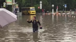 Злива у Сімферополі затопила деякі райони міста (відео)