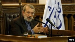 İran parlamentinin spikeri Ali Larijani
