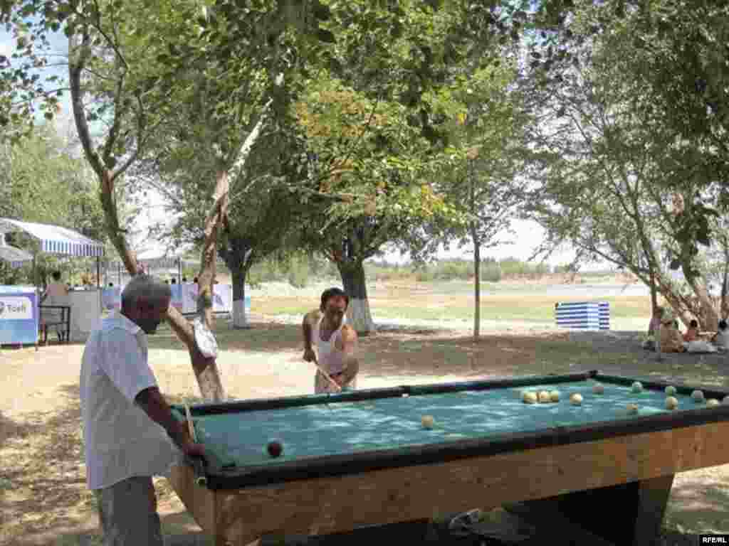 Дар соҳили Баҳри Тоҷик #14