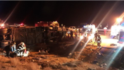 واژگونی یک دستگاه اتوبوس مسافربری در آزادراه اصفهان-نطنز. سه‌شنبه ۲۵ آذر